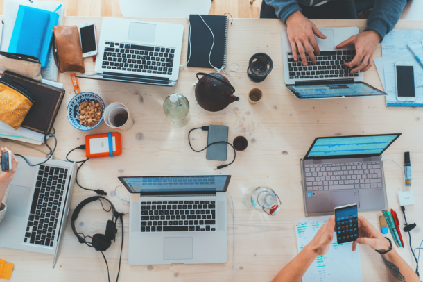 sito web aziendale cosa deve avere compliance privacy copyright ecommerce